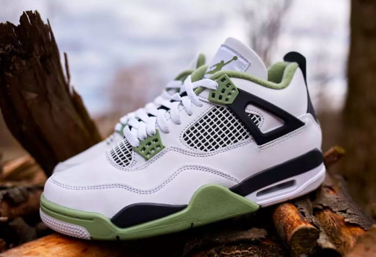 Air Jordan 4 x Seafoam (W)